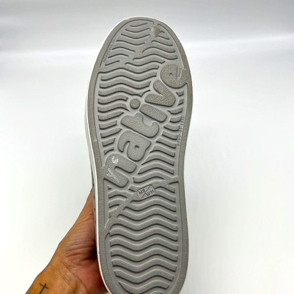 Native - Jefferson Grey And White Lightweight Water Shoe Size M 9 And W11 - Picture 8 of 15